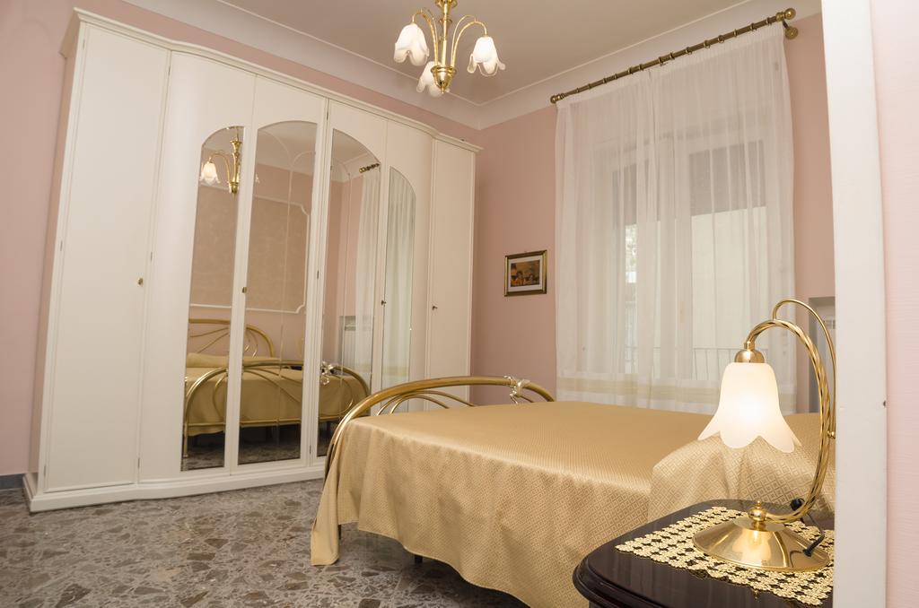 Апартаменты Casa Raffelina Минори Номер фото