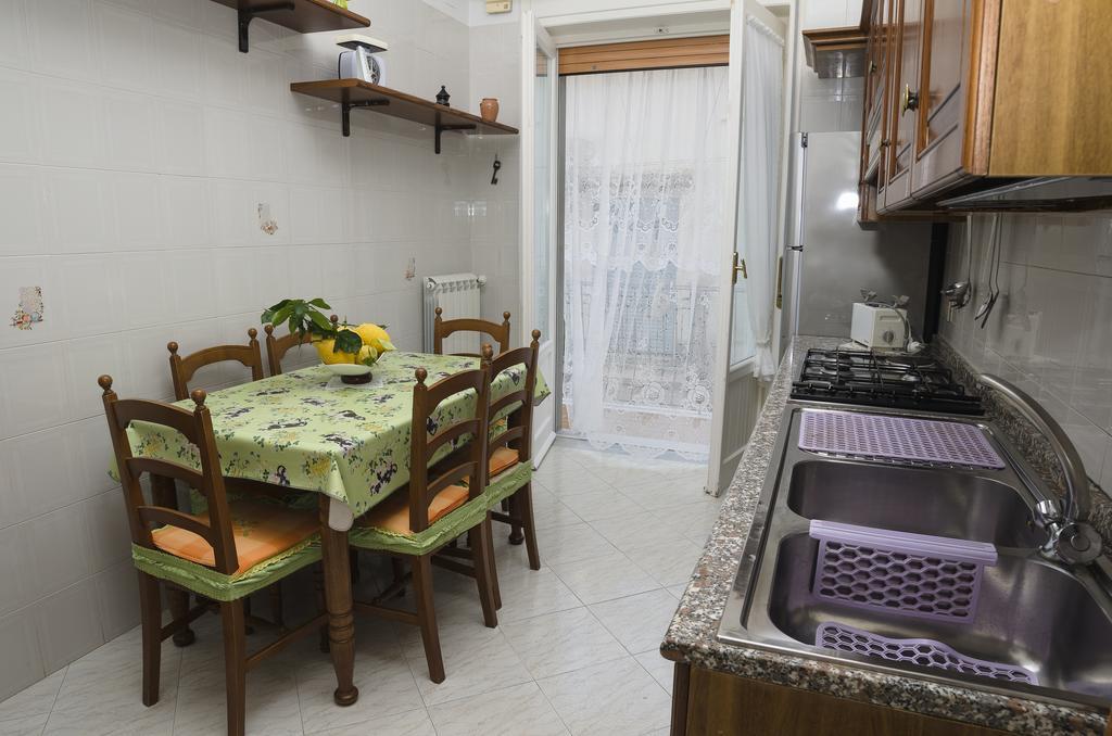 Апартаменты Casa Raffelina Минори Номер фото
